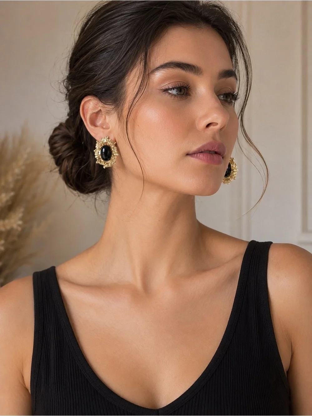 Vintage elegant gold